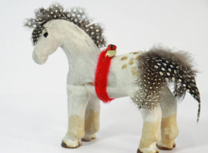 feather-horse-kc-henry-pottery-artisans-corner-gallery