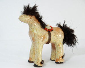 fluffy-horse-kc-henry-pottery-artisans-corner-gallery