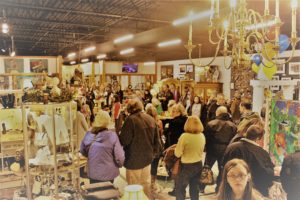artisans-corner-gallery-first-friday-event